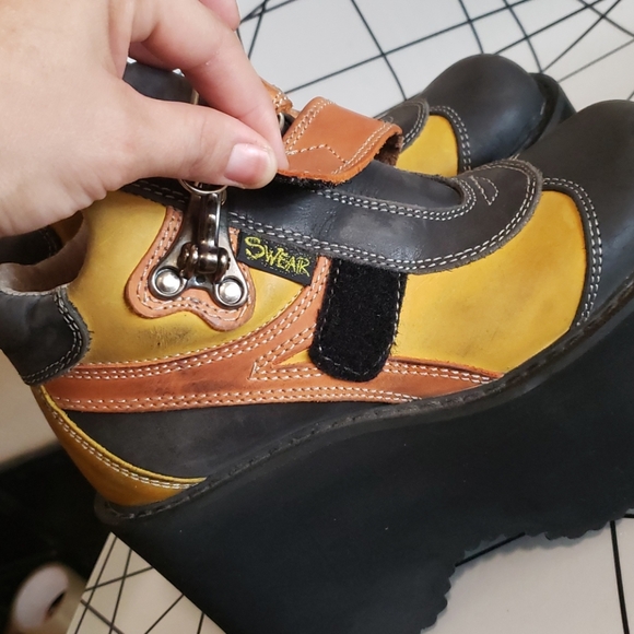 Swear - Picture 6 of 8